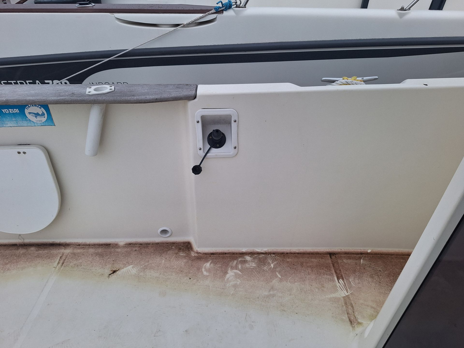 slider 16 Guymarine Antioche 650 HB